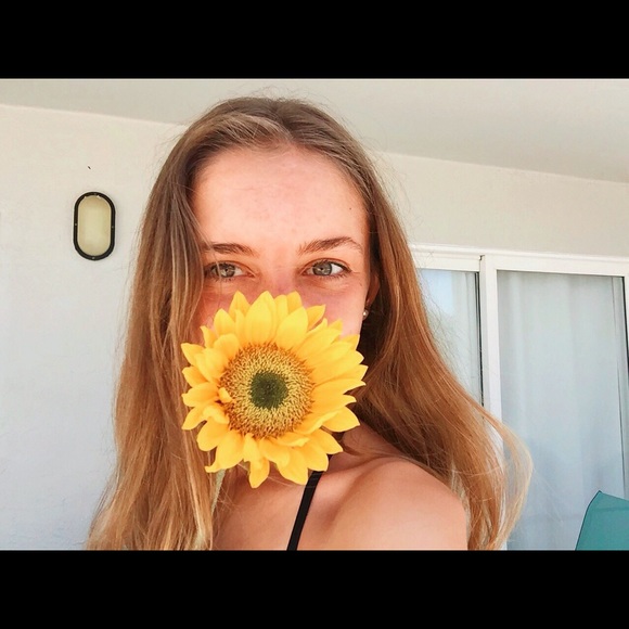 Meet your Posher, Samantha - Picture 1 of 8